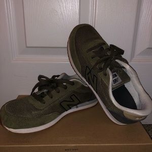 Army green New Balance 501